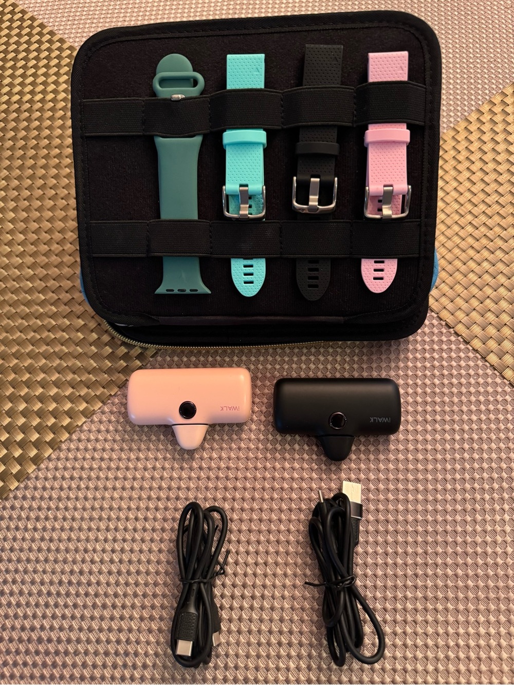IiWalk Portable Chargers 5000mAh & 4 watch bands